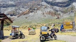 Pedagang Keluhkan Pendapatan Merosot, Wisata Gunung Bromo Masih Sepi Pasca Dibuka