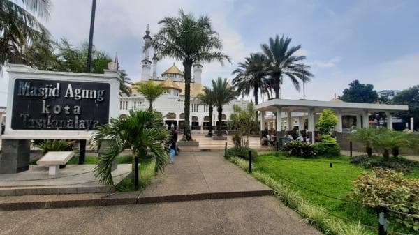 Jadwal Sholat Kota Tasikmalaya, Sabtu 23 September 2023 atau 8 Rabiul Awal 1445 Hijriah Jadwal Sholat Kota Tasikmalaya, Sabtu 23 September 2023 atau 8 Rabiul Awal 1445 Hijriah