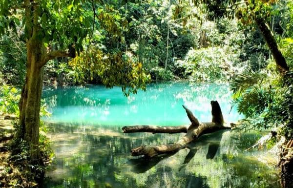 Melihat Keindahan Telaga Buret, Airnya Berwarna Biru hingga Mitos Ikan Gaib Melihat Keindahan Telaga Buret, Airnya Berwarna Biru hingga Mitos Ikan Gaib