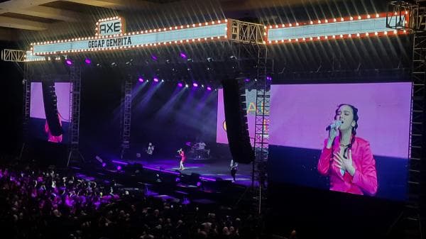 Waw! Lyodra Curhat Kehilangan Pacar, Bawakan Lagu Menyesal DiPanggung Pestapora 2023 Waw! Lyodra Curhat Kehilangan Pacar, Bawakan Lagu Menyesal DiPanggung Pestapora 2023