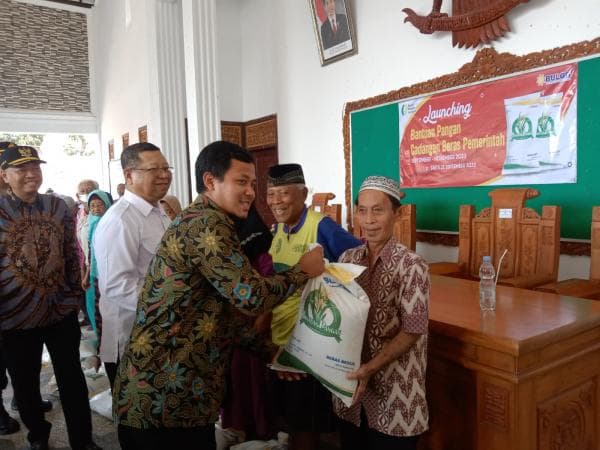 Antisipasi Kerawanan Pangan, Pemkab Tulungagung Berikan Bansos Antisipasi Kerawanan Pangan, Pemkab Tulungagung Berikan Bansos