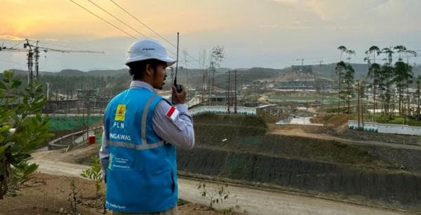Pesiden Jokowi Groundbreaking Proyek Strategis IKN, PLN Siapkan Pasokan Listrik Tanpa Kedip Pesiden Jokowi Groundbreaking Proyek Strategis IKN, PLN Siapkan Pasokan Listrik Tanpa Kedip