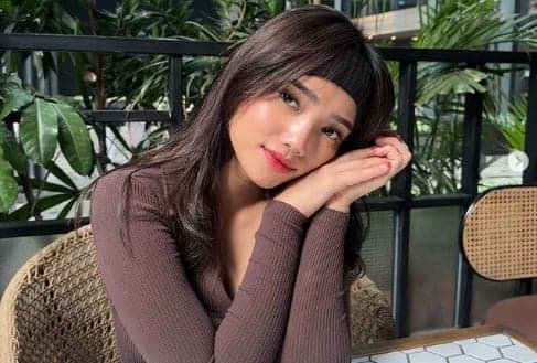 Takut dengan Kamera Wartawan, Fuji Minta Wajahnya Diedit Pakai Filter Blue Sky Takut dengan Kamera Wartawan, Fuji Minta Wajahnya Diedit Pakai Filter Blue Sky