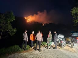 Kebakaran Hutan Kembali Melanda di Kawasan Lereng Gunung Lawu