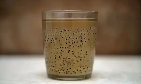 Minum Biji Selasih Baik untuk Kesehatan, Bisa Kendalikan Diabetes Minum Biji Selasih Baik untuk Kesehatan, Bisa Kendalikan Diabetes