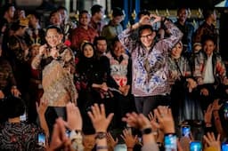 Hari Batik Nasional, Menteri Sandiaga Uno: Batik Adalah Warisan Budaya Bangsa!