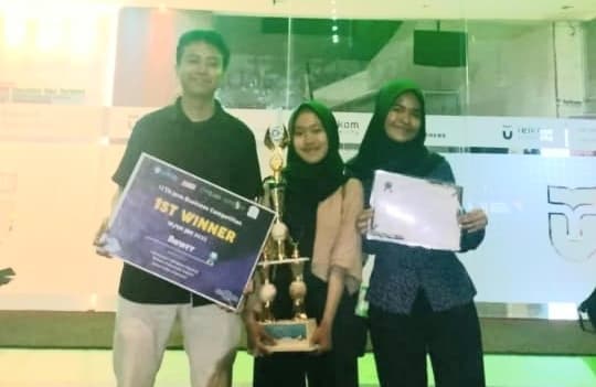 Tim Telkom University Juara 1 Lomba 12th Java Business Competition Tingkat Nasional Tim Telkom University Juara 1 Lomba 12th Java Business Competition Tingkat Nasional