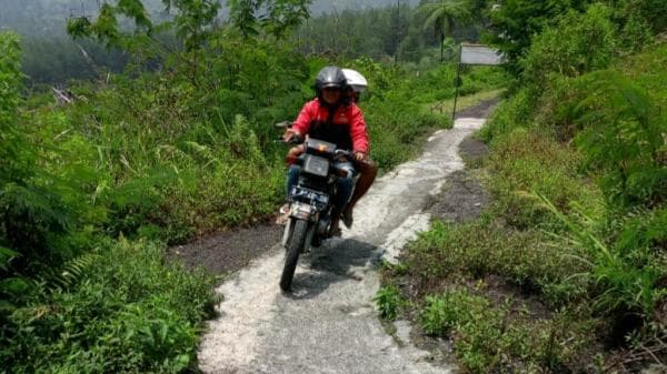 Menikmati Pesona Alam Gunung Galunggung Tasikmalaya dengan Ojek Wisata: Aman dan Nyaman Menikmati Pesona Alam Gunung Galunggung Tasikmalaya dengan Ojek Wisata: Aman dan Nyaman