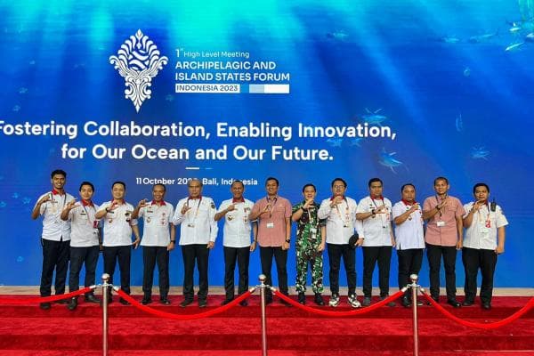 Tinjau Lokasi KTT AIS Forum 2023, Kepala BSSN: Kami Lakukan Pengamanan Siber Tinjau Lokasi KTT AIS Forum 2023, Kepala BSSN: Kami Lakukan Pengamanan Siber