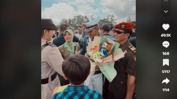 Viral Satu Keluarga Jadi Perwira TNI-Polri! Tampak Ayah Kopassus, Kedua Anaknya Polisi dan Tentara
