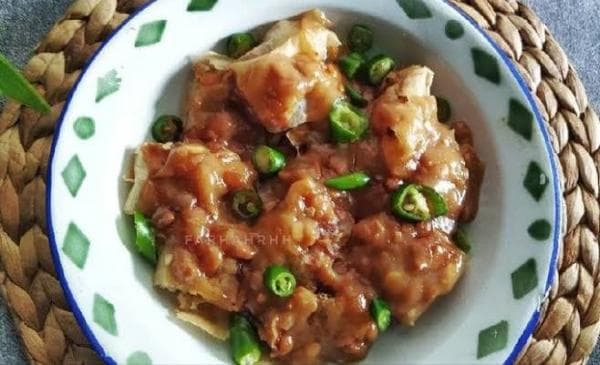 Tak Harus ke Bali, Mencicipi Lumpia Khas Pantai Sanur di Ponorogo Tak Harus ke Bali, Mencicipi Lumpia Khas Pantai Sanur di Ponorogo