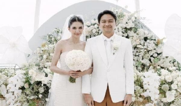 7 Pernikahan Artis Paling Menyedot Perhatian di 2023, Ada Mikha Tambayong hingga BCL 7 Pernikahan Artis Paling Menyedot Perhatian di 2023, Ada Mikha Tambayong hingga BCL