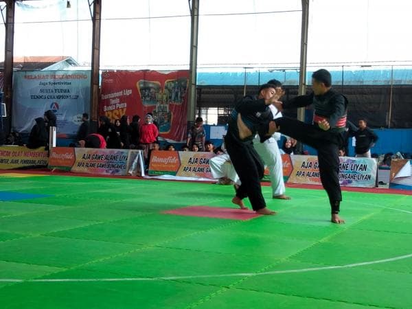 Ratusan Pesilat se Dulongmas Ikuti Kejuaraan Pencak Silat Pelajar di Banjarnegara Ratusan Pesilat se Dulongmas Ikuti Kejuaraan Pencak Silat Pelajar di Banjarnegara
