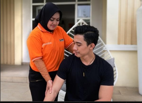 Pengen Pijat Tanpa Keluar Rumah? Pijat Panggilan Solusinya Pengen Pijat Tanpa Keluar Rumah? Pijat Panggilan Solusinya