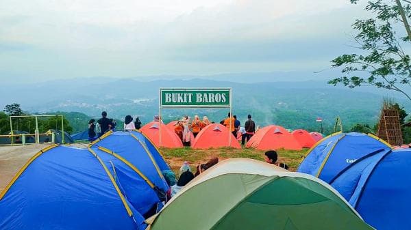 Cerita Warga Bandung Liburan Nataru di Surga Tersembunyi Bukit Baros Ciamis Cerita Warga Bandung Liburan Nataru di Surga Tersembunyi Bukit Baros Ciamis