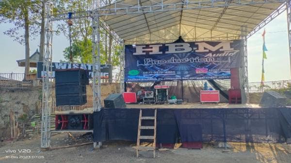 Pengelola Wisata Bukit Layung Bakal Manjakan Pengunjung di Malam Tahun Baru, Intip Keseruannya! Pengelola Wisata Bukit Layung Bakal Manjakan Pengunjung di Malam Tahun Baru, Intip Keseruannya!