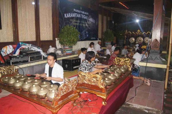 Ini yang Dilakukan Kelurahan Tegalharjo Surakarta Saat Malam Pergantian Tahun Ini yang Dilakukan Kelurahan Tegalharjo Surakarta Saat Malam Pergantian Tahun