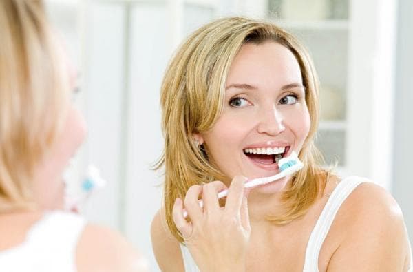 Baking Soda Bisa Memutihkan Gigi, Mitos atau Fakta? Baking Soda Bisa Memutihkan Gigi, Mitos atau Fakta?