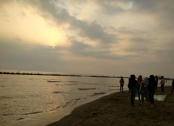 15 Wisata Paling Populer di Indramayu, Cek Tiket dan Lokasinya Yuk! 15 Wisata Paling Populer di Indramayu, Cek Tiket dan Lokasinya Yuk!