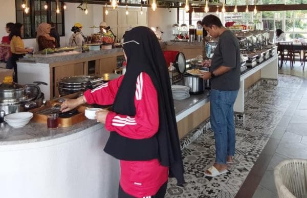 Sarapan Pagi di Surabaya, Kampi Hotel Bisa Jadi Jujukan Menarik, Banyak Kuliner yang Menggoda Lidah Sarapan Pagi di Surabaya, Kampi Hotel Bisa Jadi Jujukan Menarik, Banyak Kuliner yang Menggoda Lidah