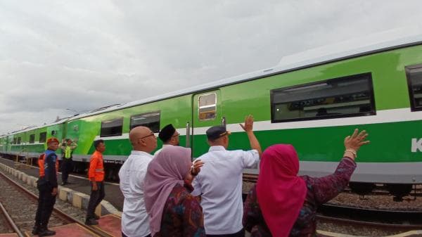 Harga Tiket dan Jadwal Terbaru KA Eksekutif Papandayan, Pangandaran dan Malabar Harga Tiket dan Jadwal Terbaru KA Eksekutif Papandayan, Pangandaran dan Malabar