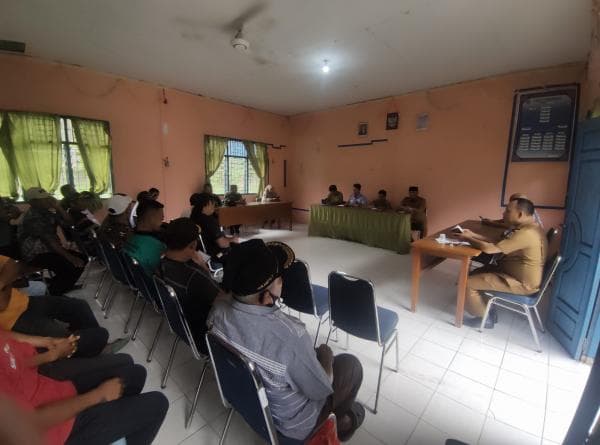 Ismunandar Beri Solusi Optimalisasi Penyerapan Tenaga Kerja Tempatan di PT Agro Murni Ismunandar Beri Solusi Optimalisasi Penyerapan Tenaga Kerja Tempatan di PT Agro Murni