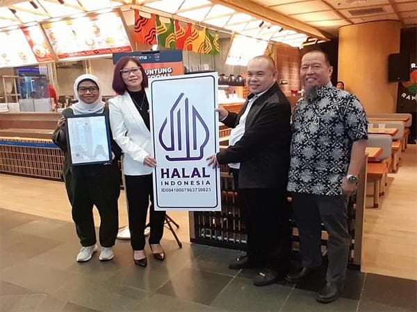 Gunakan Sari Kolagen Ayam Dimasak Semalaman, Nikmatnya Kuah yang Gurih dan Kental di Haraku Ramen Gunakan Sari Kolagen Ayam Dimasak Semalaman, Nikmatnya Kuah yang Gurih dan Kental di Haraku Ramen