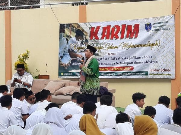 Ratusan Siswa SMP Muhammadiyah PK Solo Diajak Ambil Hikmah Isra Miraj