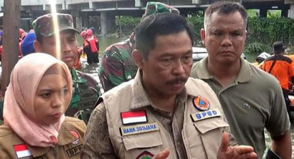 Pj Gubernur Jateng Nana Sudjana Ungkap Penyebab Utama Banjir di Demak