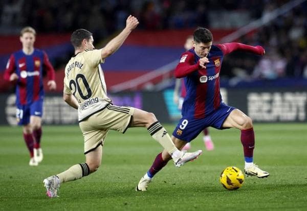 Hasil Liga Spanyol: Ditahan Imbang Granada, Barcelona Tempati Peringkat 3 Klasemen Hasil Liga Spanyol: Ditahan Imbang Granada, Barcelona Tempati Peringkat 3 Klasemen