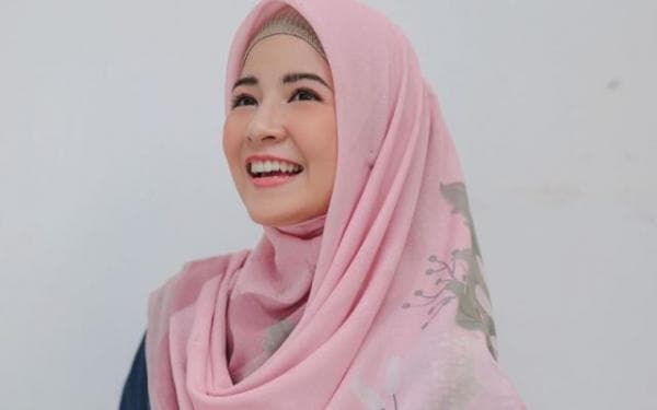 7 Daerah di Indonesia Penghasil Wanita Cantik , Nomor 4 Pintar Bikin Rendang