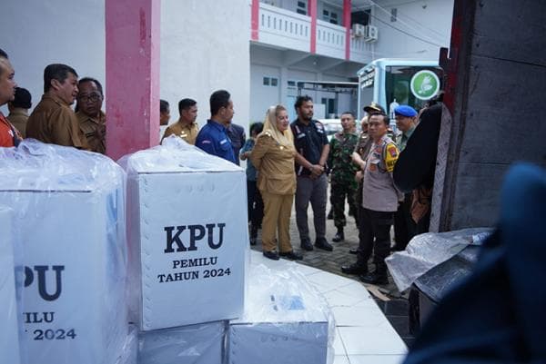 Wali Kota Semarang Cek Gudang Logistik Pemilu, Ini Hasilnya