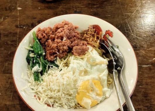 Rekomendasi 3 Warmindo di Bandung, Mie Instannya Bikin Ketagihan! Rekomendasi 3 Warmindo di Bandung, Mie Instannya Bikin Ketagihan!