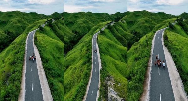 Penampakan Jalan Terindah di Indonesia, Bisa Nikmati Hamparan Padang Savana Bergelombang Penampakan Jalan Terindah di Indonesia, Bisa Nikmati Hamparan Padang Savana Bergelombang