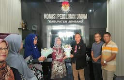 Pemilu Berjalan Lancar, Komunitas Emak-emak Jombang Apresiasi KPU