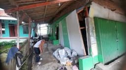 Diduga Akibat Proyek Tol Japek II, Puluhan Rumah dan Kontrakan di Bekasi Ambles