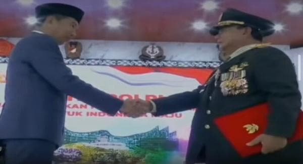 Prabowo Terima Kenaikan Pangkat dari Jokowi, Warganet: Bintang Dikembalikan sang Maestro