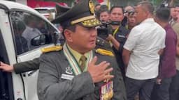 Dapat Anugerah Jenderal Bintang Empat, Prabowo: Kayaknya Berat Ya