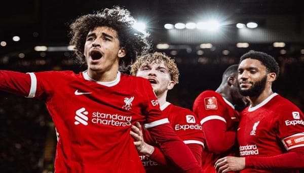 Hasil Bola Tadi Malam: Liverpool Cemerlang, Chelsea dan Man United Susah Payah Menang