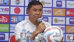 Profil Francis Wewengkang, Pelatih RANS Nusantara Legenda Persija asal Manado