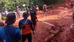 Pasca Tertimbun Longsor, Jalan Penghubung 2 Desa di Culamega Tasikmalaya Kembali Normal