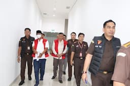 Rektor dan Mantan Rektor Umika Dijebloskan ke Tahanan, Diduga Tilap dana PIP Kuliah Rp13 Miliar