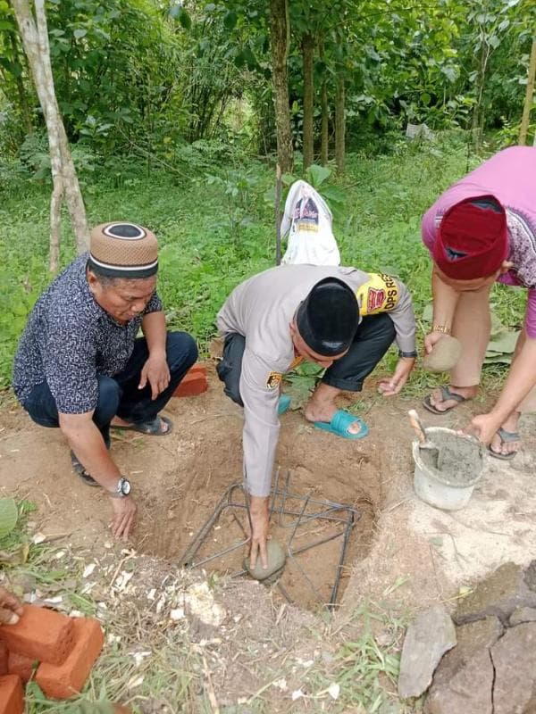 Makam Keramat Banjar Masin Dibangun Gapura, Kapolres Way Kanan: Pelestarian Sejarah dan Syiar Islam Makam Keramat Banjar Masin Dibangun Gapura, Kapolres Way Kanan: Pelestarian Sejarah dan Syiar Islam
