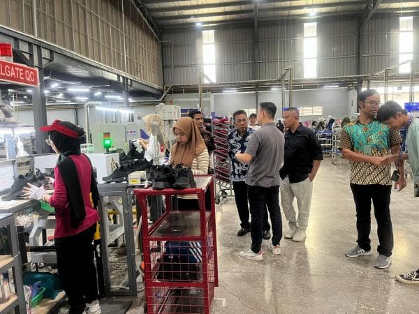 Perusahaan Sepatu Bermerk Ini Butuh Tenaga Kerja Baru Asal Kuningan Perusahaan Sepatu Bermerk Ini Butuh Tenaga Kerja Baru Asal Kuningan