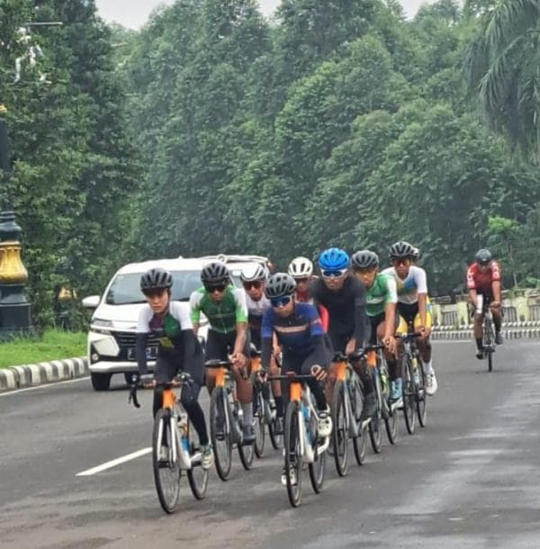 Lima Pebalap Sepeda Binaan ISSi Kabupaten Bogor Masuk Tim Pelatda Jabar
