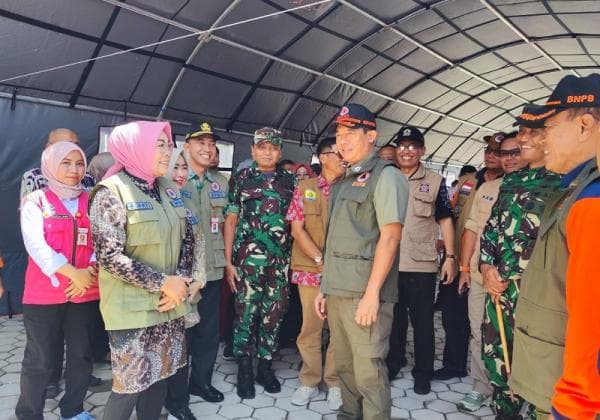 Kepala BNPB Tinjau Korban Banjir Grobogan, Janjikan Ganti Rugi Rumah Rusak