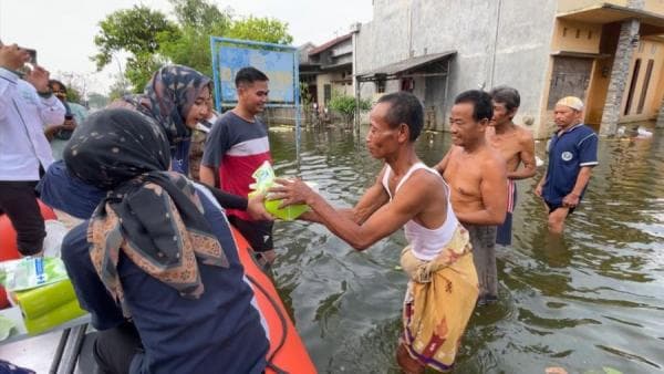 Bantu Korban Banjir Demak, Paragon Bawa Sabun Antiseptik Bantu Korban Banjir Demak, Paragon Bawa Sabun Antiseptik