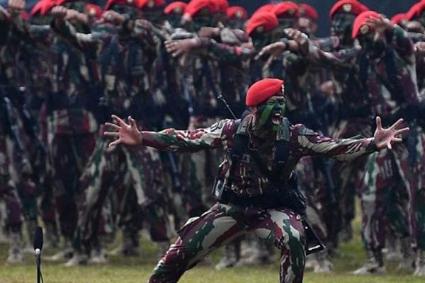 Kisah Penyamaran Intel Kopassus Paling Fenomenal: Dari Sopir, Penjual Durian hingga jadi Mayat Kisah Penyamaran Intel Kopassus Paling Fenomenal: Dari Sopir, Penjual Durian hingga jadi Mayat
