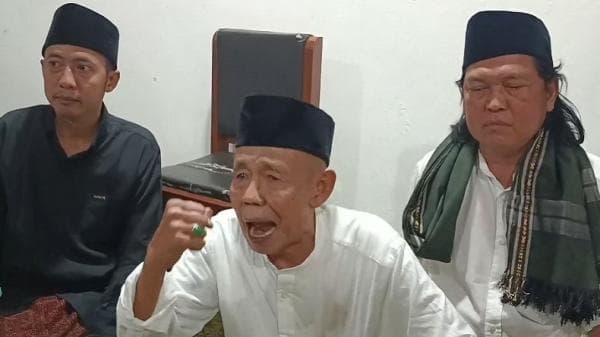 Profil Mbah Benu Imam Masjid Aolia Gunungkidul Telepon Tuhan Tentukan 1 Syawal Profil Mbah Benu Imam Masjid Aolia Gunungkidul Telepon Tuhan Tentukan 1 Syawal