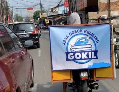 Viral Jasa Setrika Keliling Raup Cuan Saat Libur Lebaran Viral Jasa Setrika Keliling Raup Cuan Saat Libur Lebaran